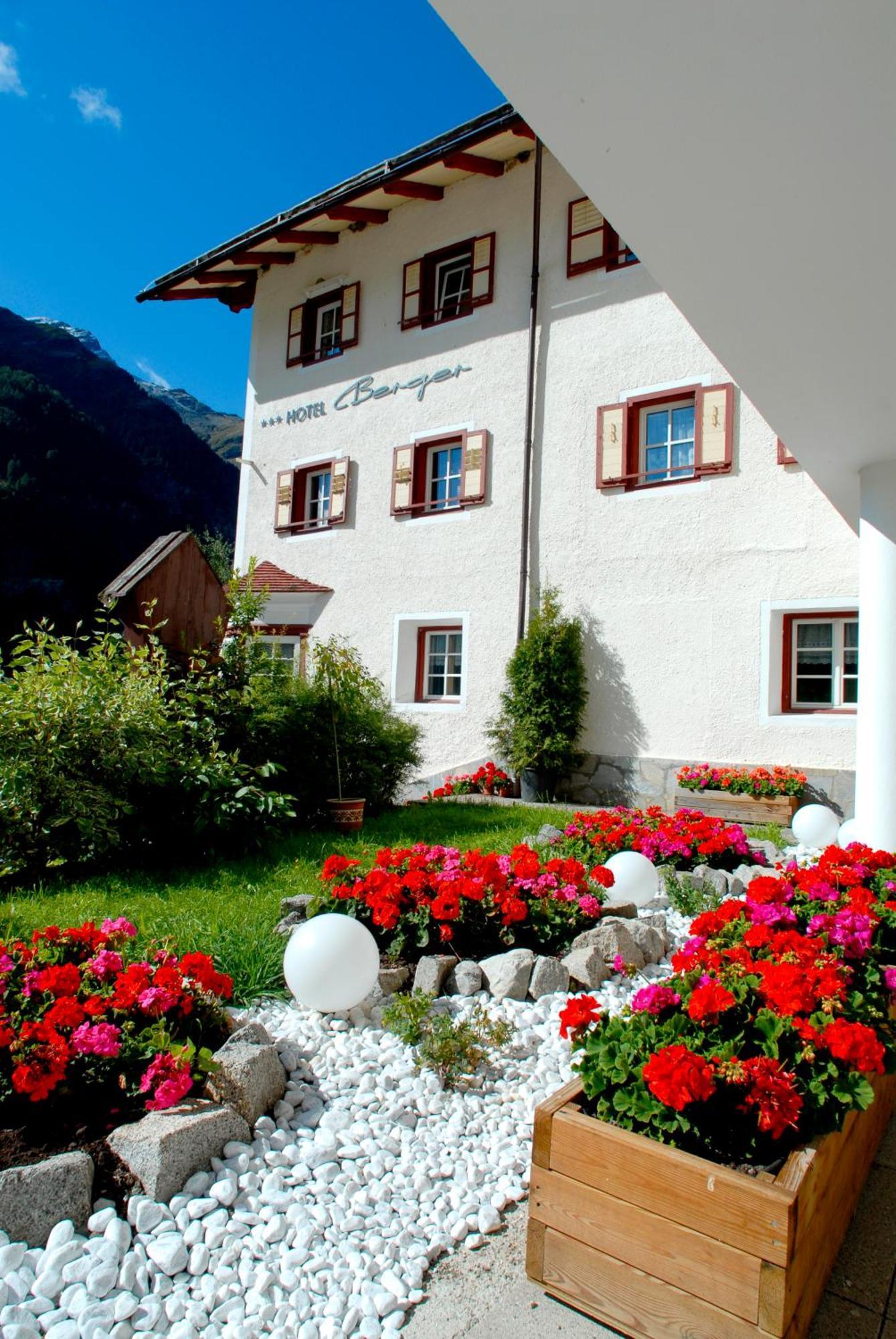 Hotel Berger Superior Riva di Tures Esterno foto