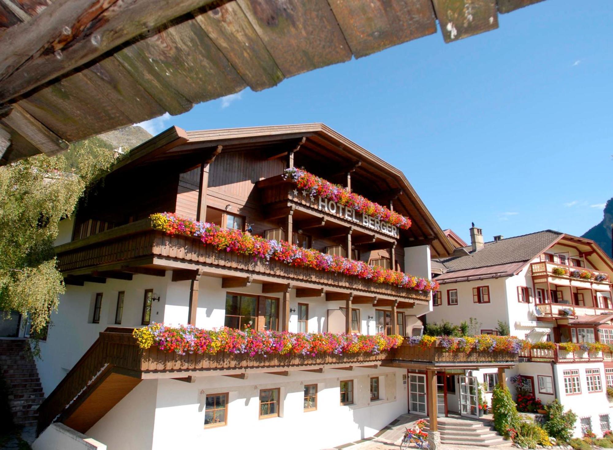 Hotel Berger Superior Riva di Tures Esterno foto