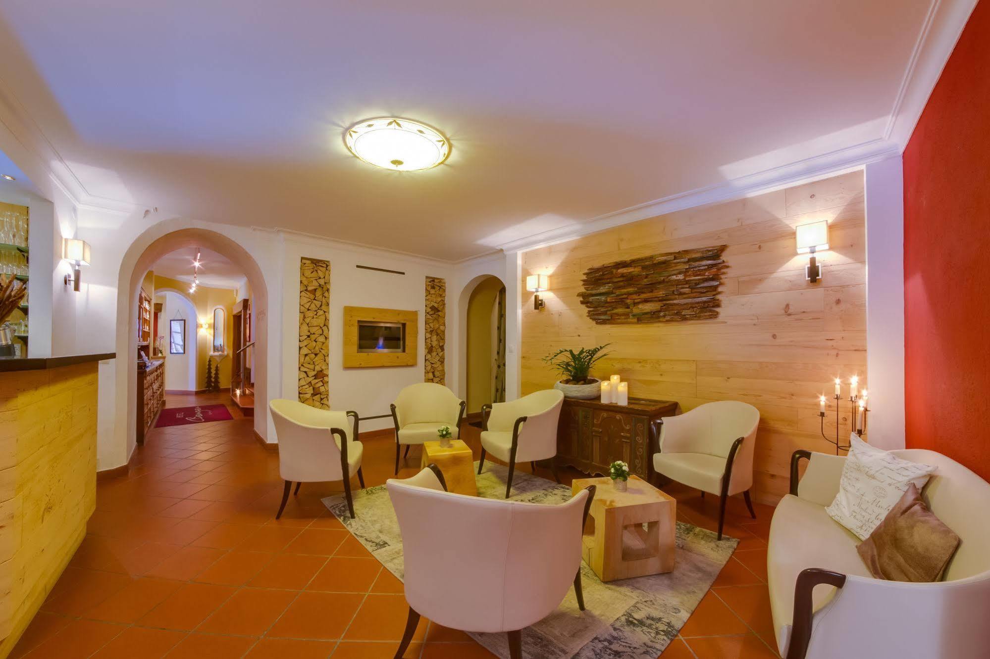 Hotel Berger Superior Riva di Tures Esterno foto