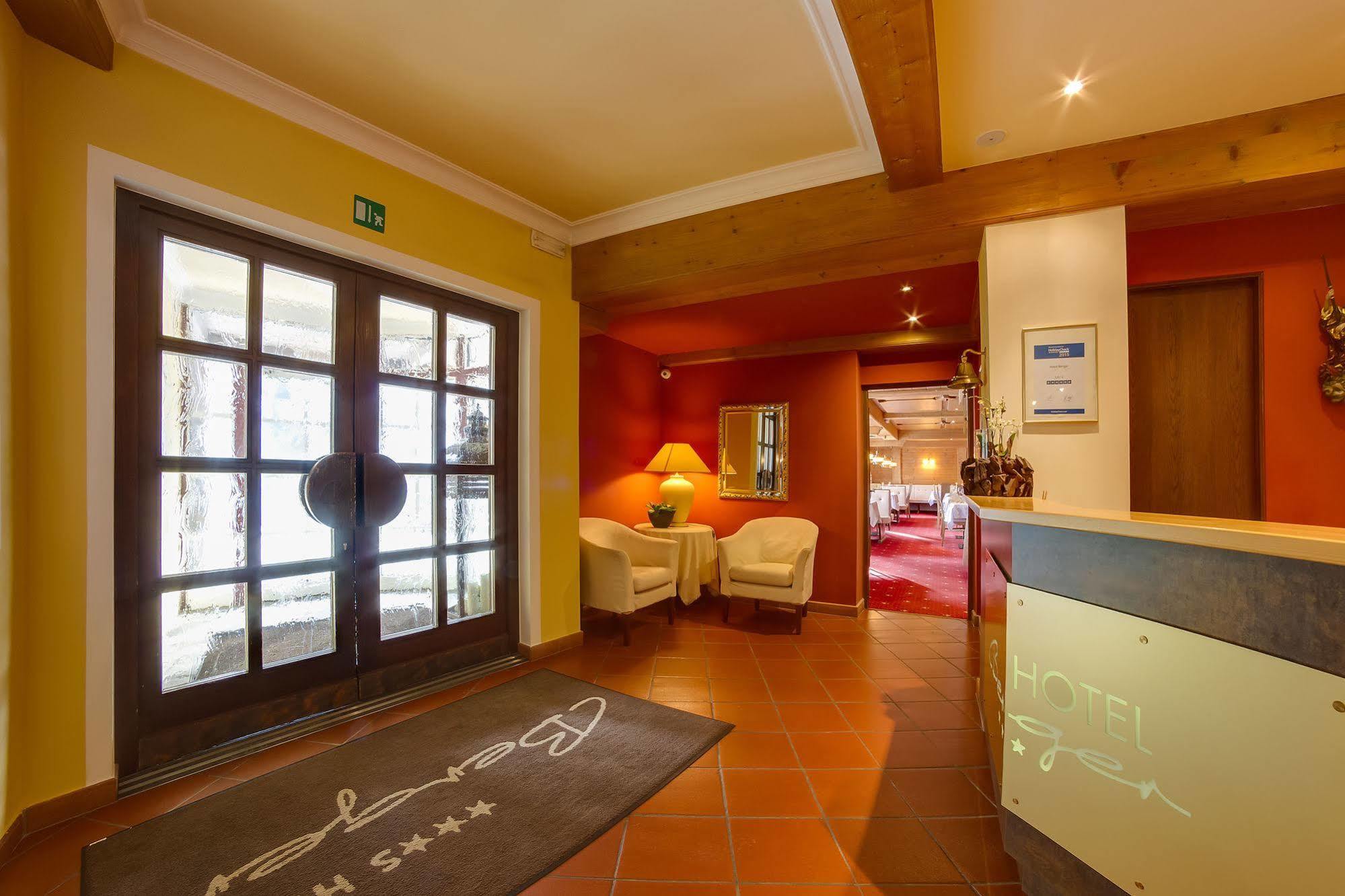 Hotel Berger Superior Riva di Tures Esterno foto
