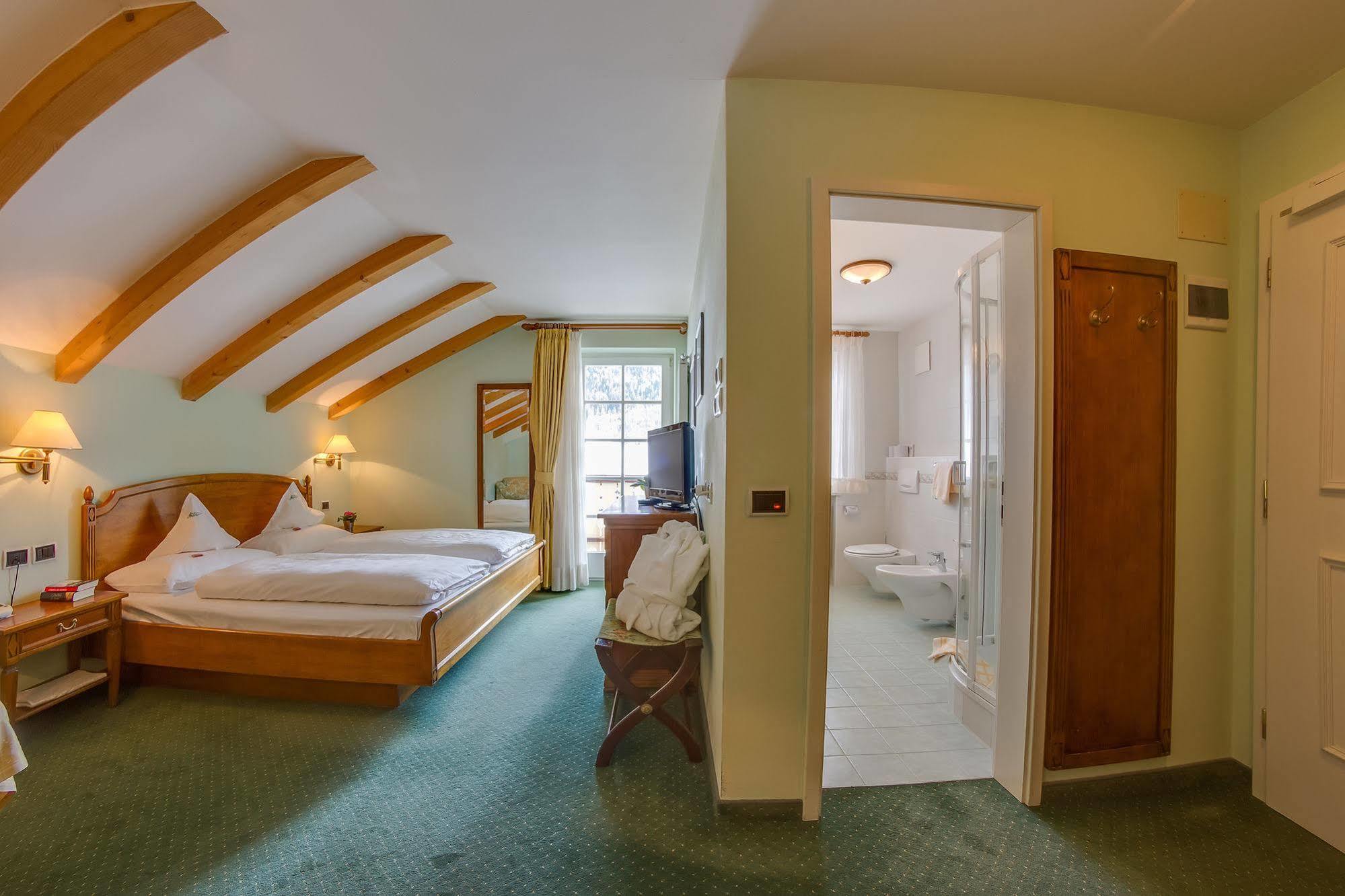 Hotel Berger Superior Riva di Tures Esterno foto